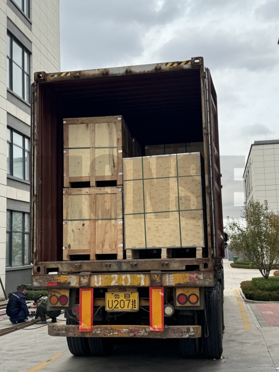 شیر - روزانہ شپنگ آپریشنز