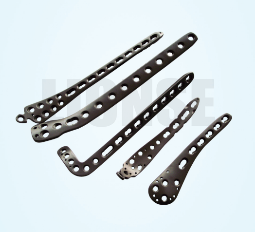 میڈیکل ایمپلانٹس کے لئے ٹائٹینیم کھوٹ کے اجزاء کیوں پسند کرتے ہیں؟