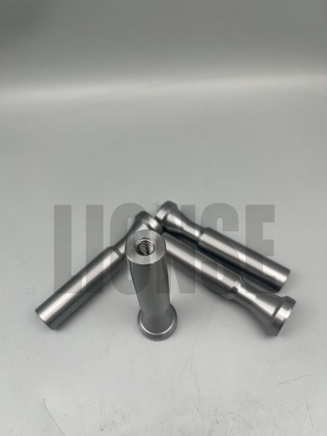 کسٹم CNC مشینی تھریڈڈ اسٹینڈ آف کیسے بنائے جاتے ہیں؟
