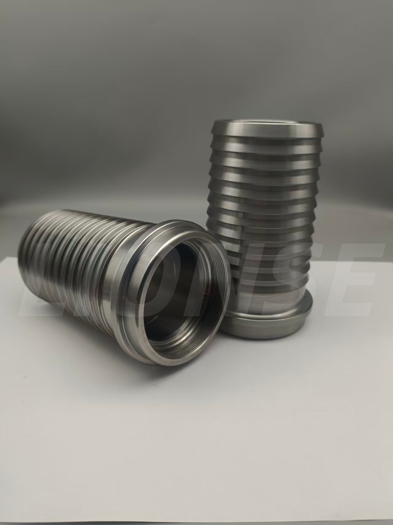 سی این سی مشینی اور سٹینلیس سٹیل کے پرزوں کا رخ موڑ