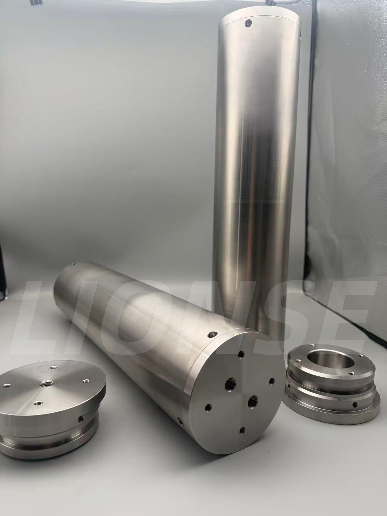 گہری سمندری ایکسپلوریشن سونار سلنڈر باڈی کے لئے ایس ایس 316 ایل نے کاربن کے پرزوں کو سیل کردیا